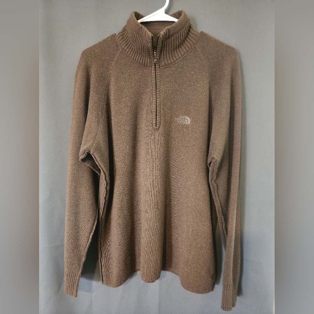 The North Face Sweater, Men's size Medium Brown Quarter Zip Sweater